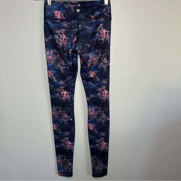 Lululemon  Wunder Under Moody Mirage Berry Blue Floral Legging Sz 4 Essential - Picture 5 of 8